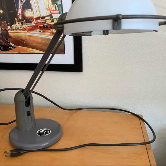 Desk Task Lamp For Drawing ,Architect, Offices, Classrooms, & Hospital - Picture 8 of 13